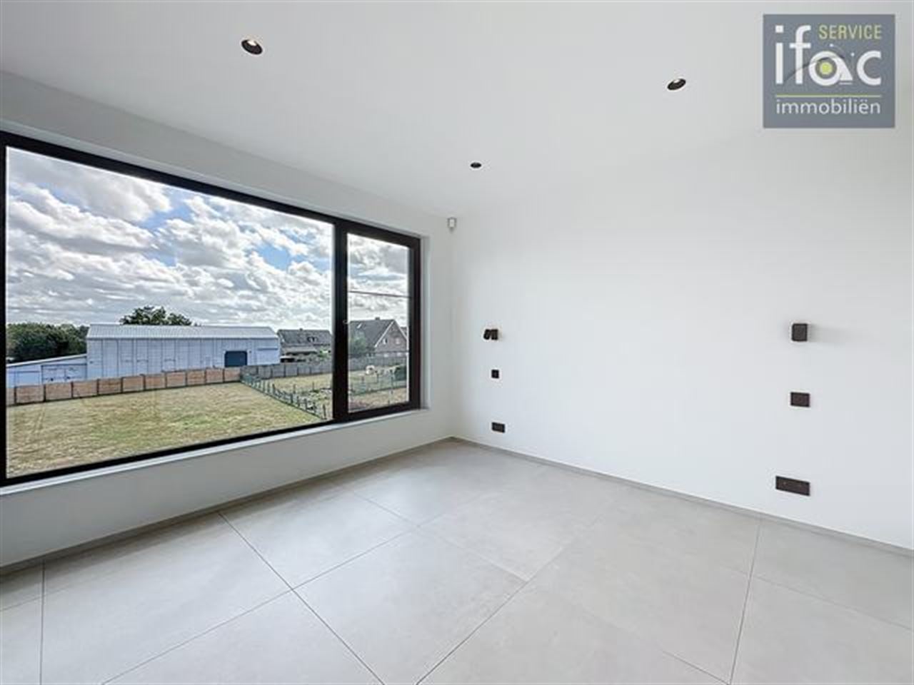 Energiezuinige villa met lichtrijke leefruimtes en grote tuin