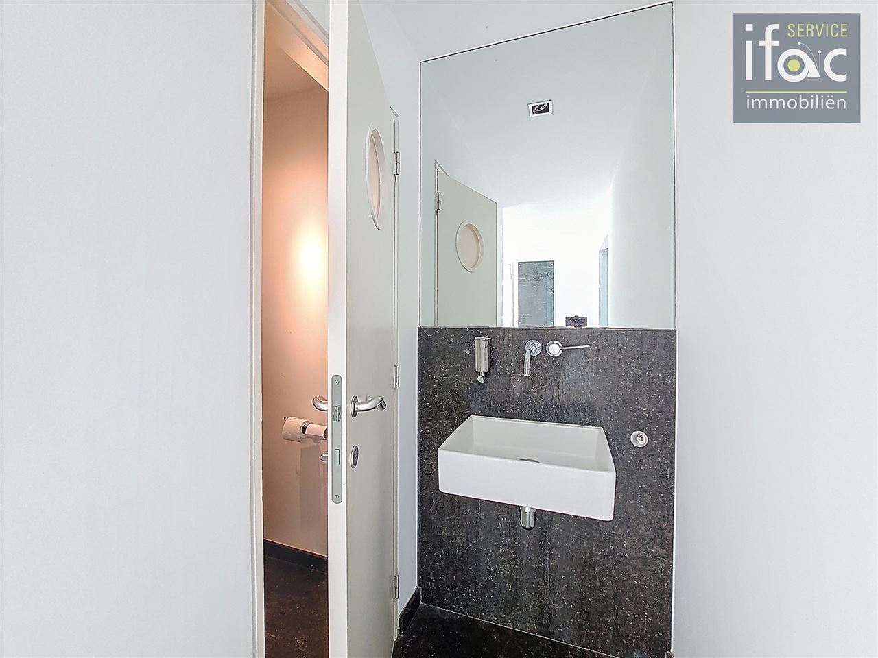 Luxe duplexappartement met zuidgericht terras in het centrum