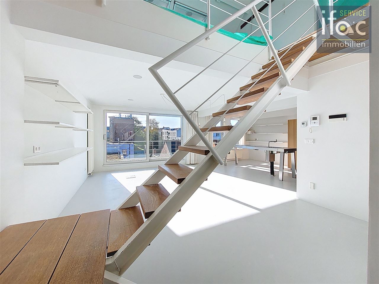 Luxe duplexappartement met zuidgericht terras in het centrum