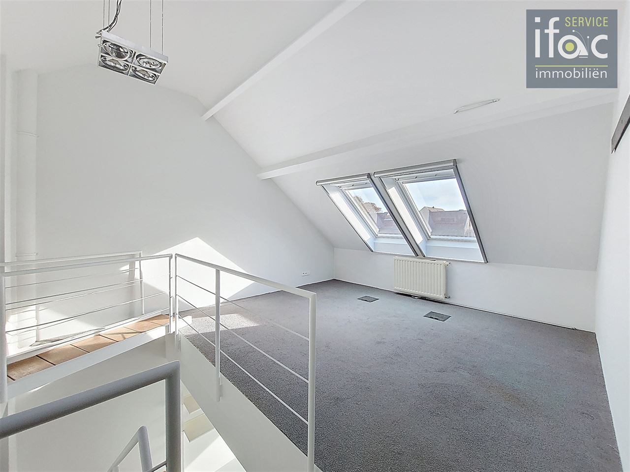 Luxe duplexappartement met zuidgericht terras in het centrum