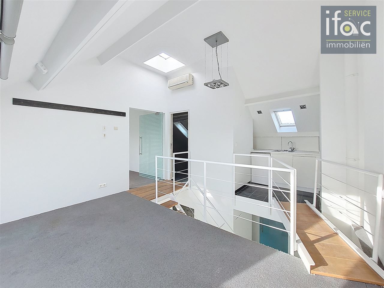 Luxe duplexappartement met zuidgericht terras in het centrum