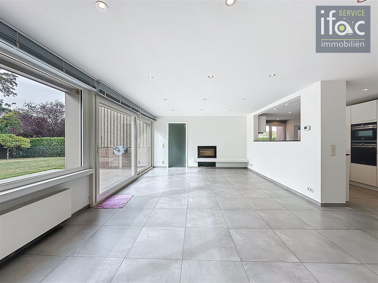 Luxurious bungalow with high-quality finishes and comfort