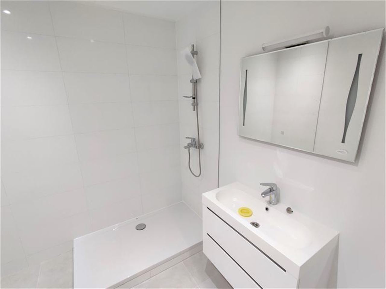 Eén slaapkamer appartement te Elsene