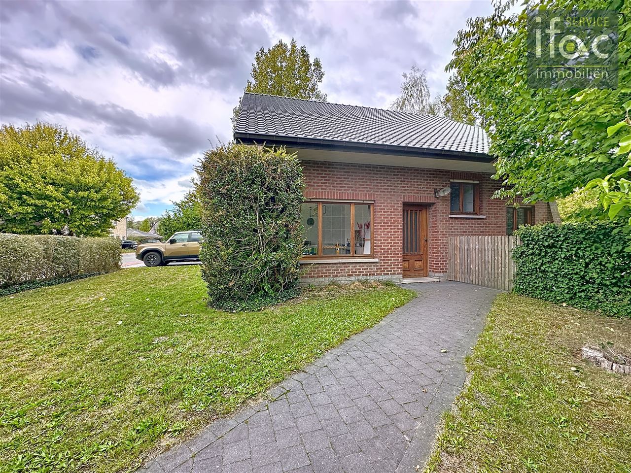 Super gelegen villa in het centrum van Sint-Joris-Weert