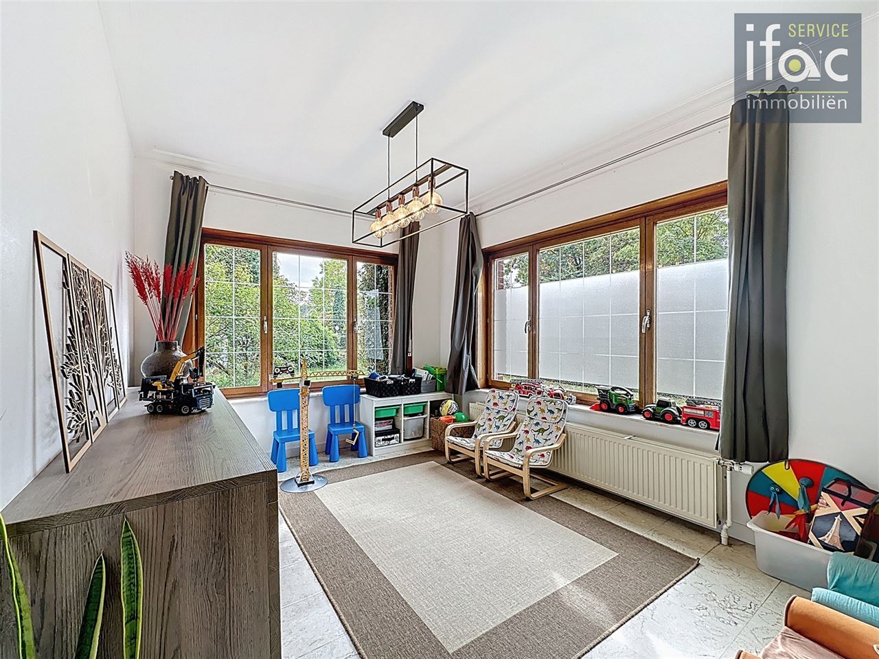 Super gelegen villa in het centrum van Sint-Joris-Weert