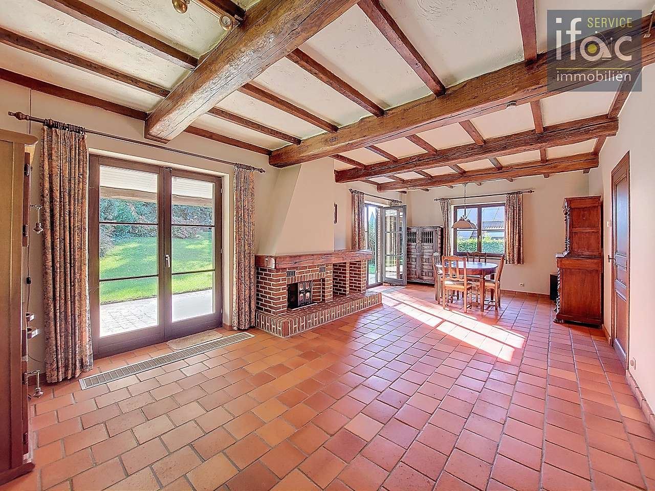 Idyllisch gelegen villa op ±33,40 are in hartje Eizer