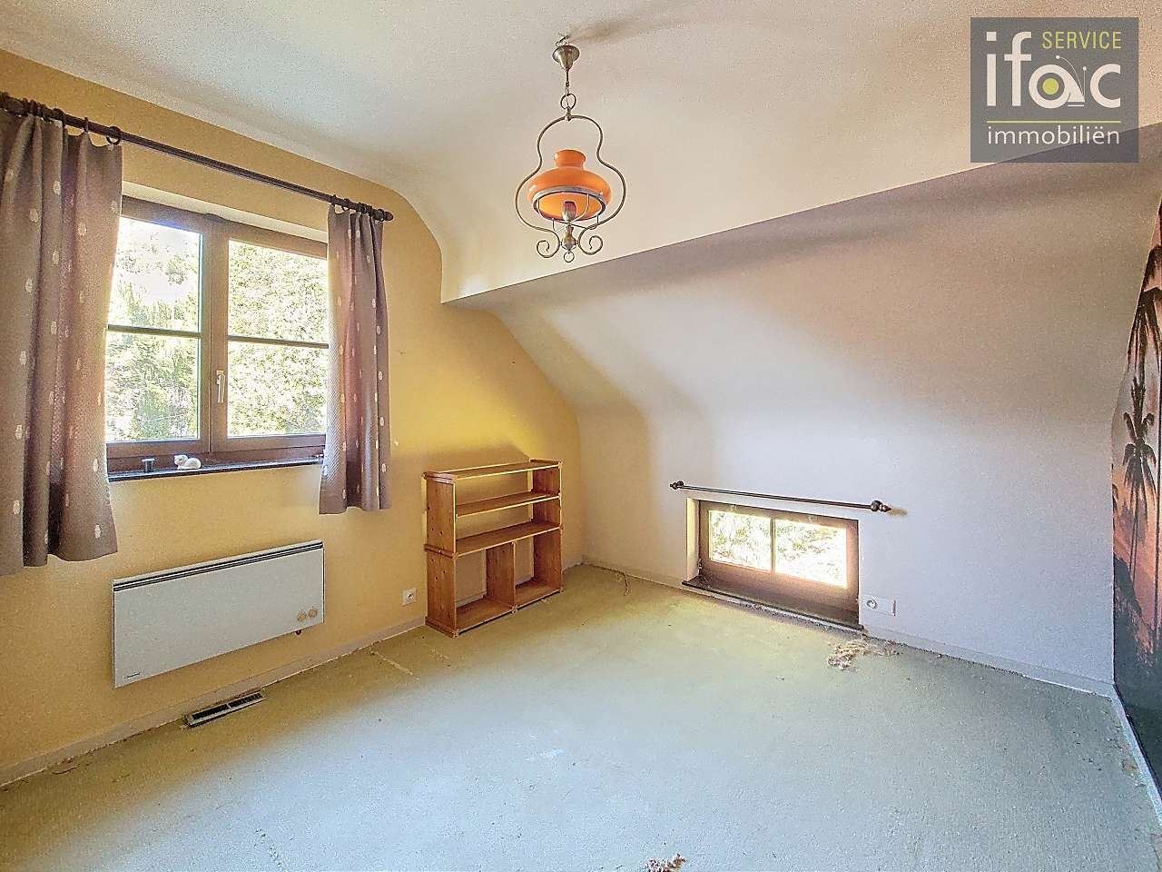 Idyllisch gelegen villa op ±33,40 are in hartje Eizer