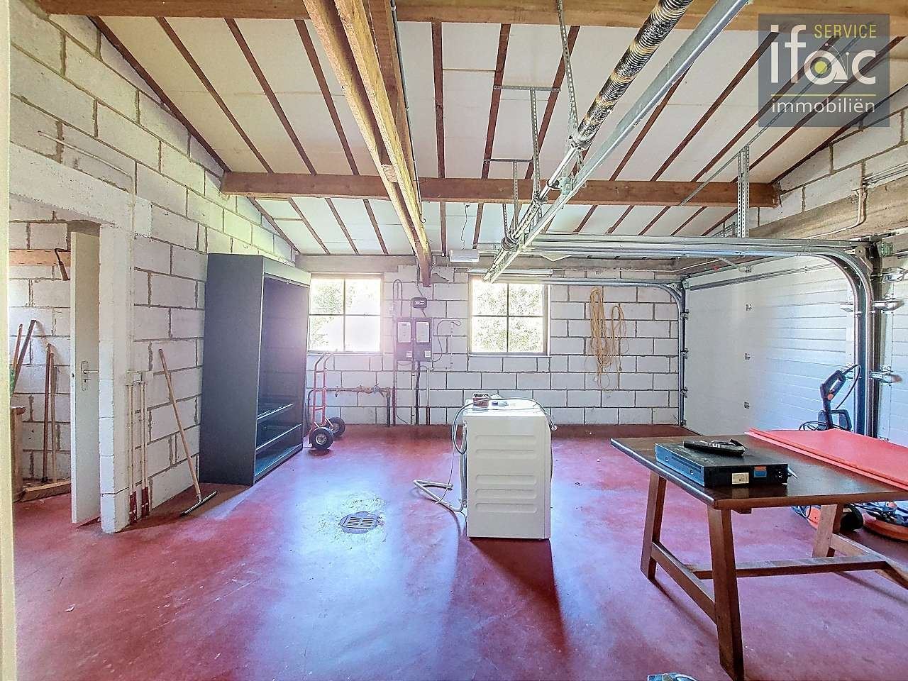 Idyllisch gelegen villa op ±33,40 are in hartje Eizer