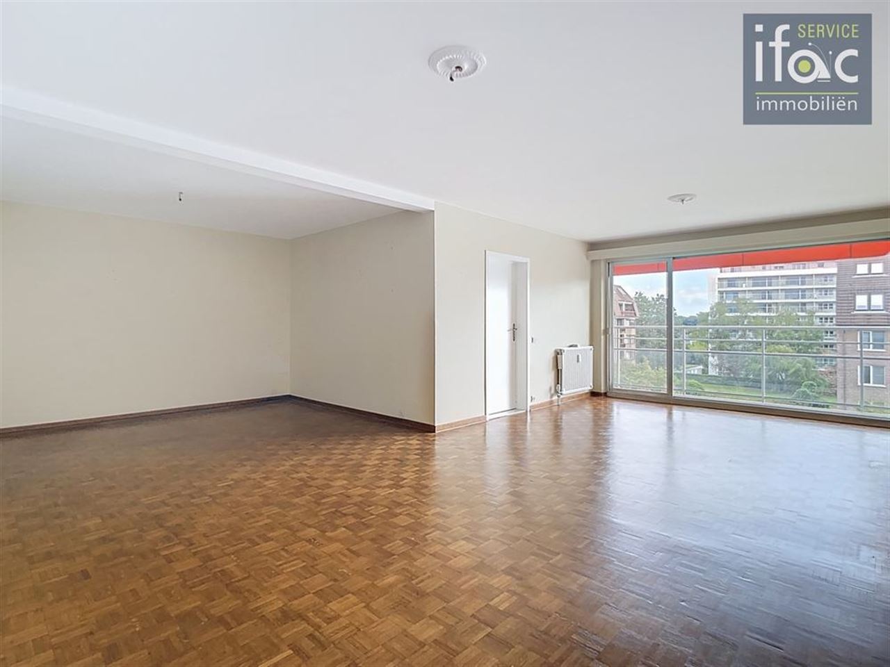Geweldig gelegen appartement met 3 ruime slaapkamers 
