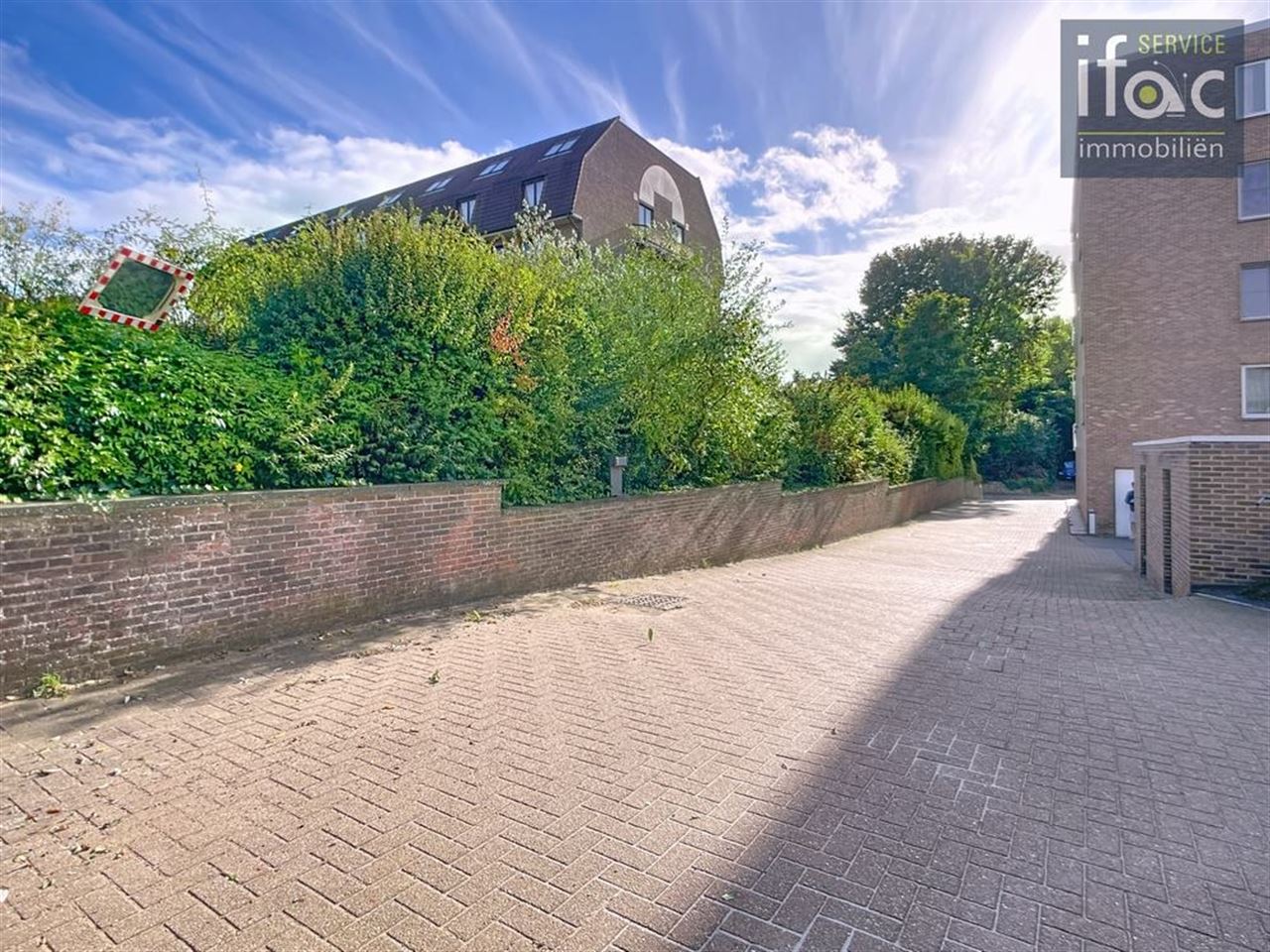 Geweldig gelegen appartement met 3 ruime slaapkamers 