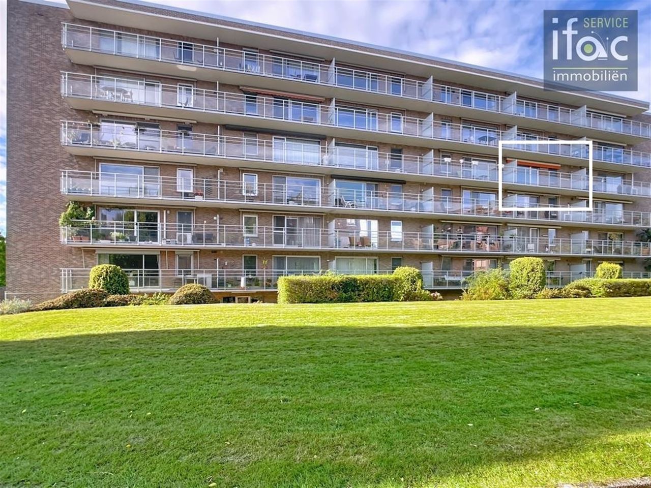 Geweldig gelegen appartement met 3 ruime slaapkamers 