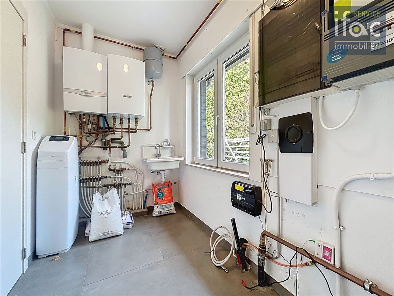 Uitstekend gelegen woning met 4 slaapkamers en 2 badkamers