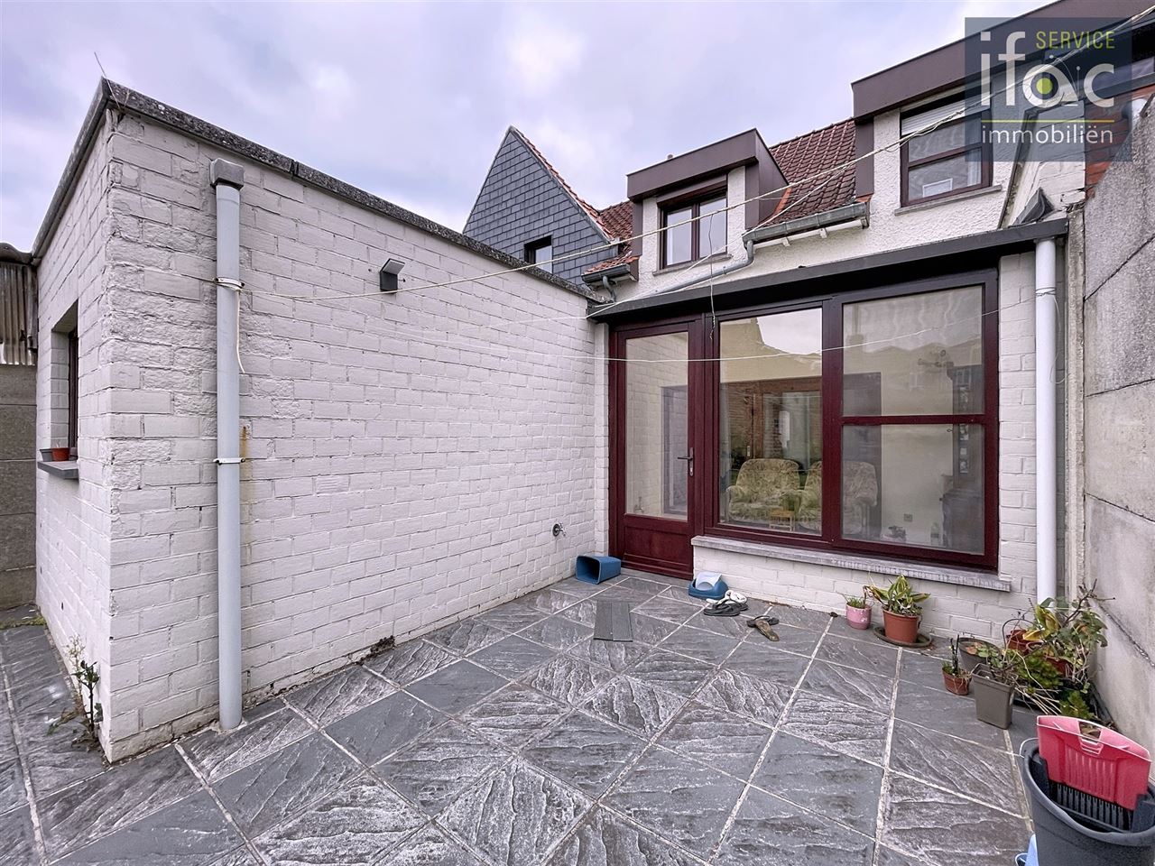 Rijwoning met tuin
