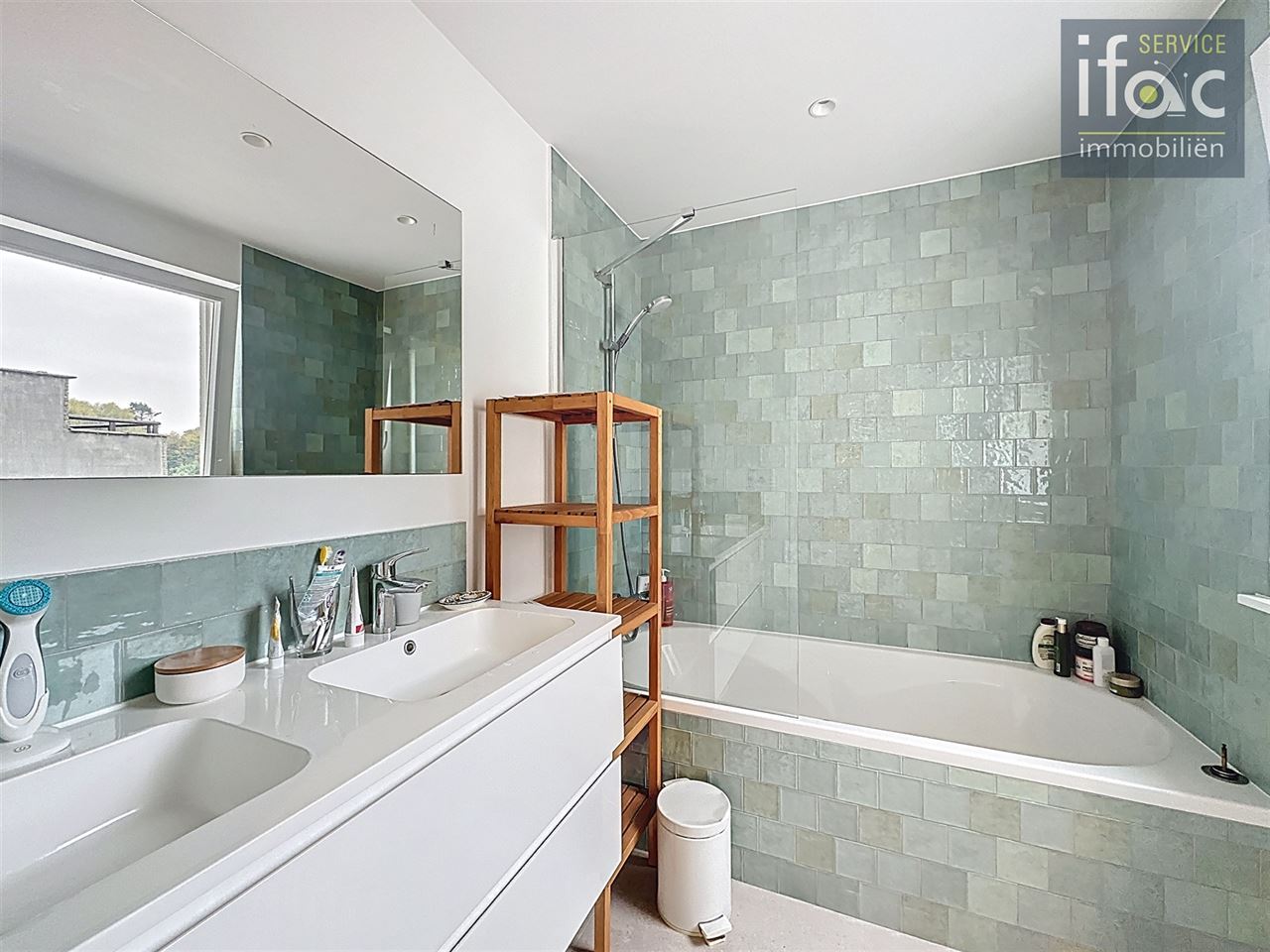 Fantastisch gerenoveerde rijwoning met 4 slaapkamers