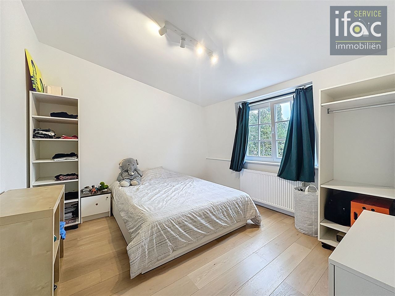 Fantastisch gerenoveerde rijwoning met 4 slaapkamers