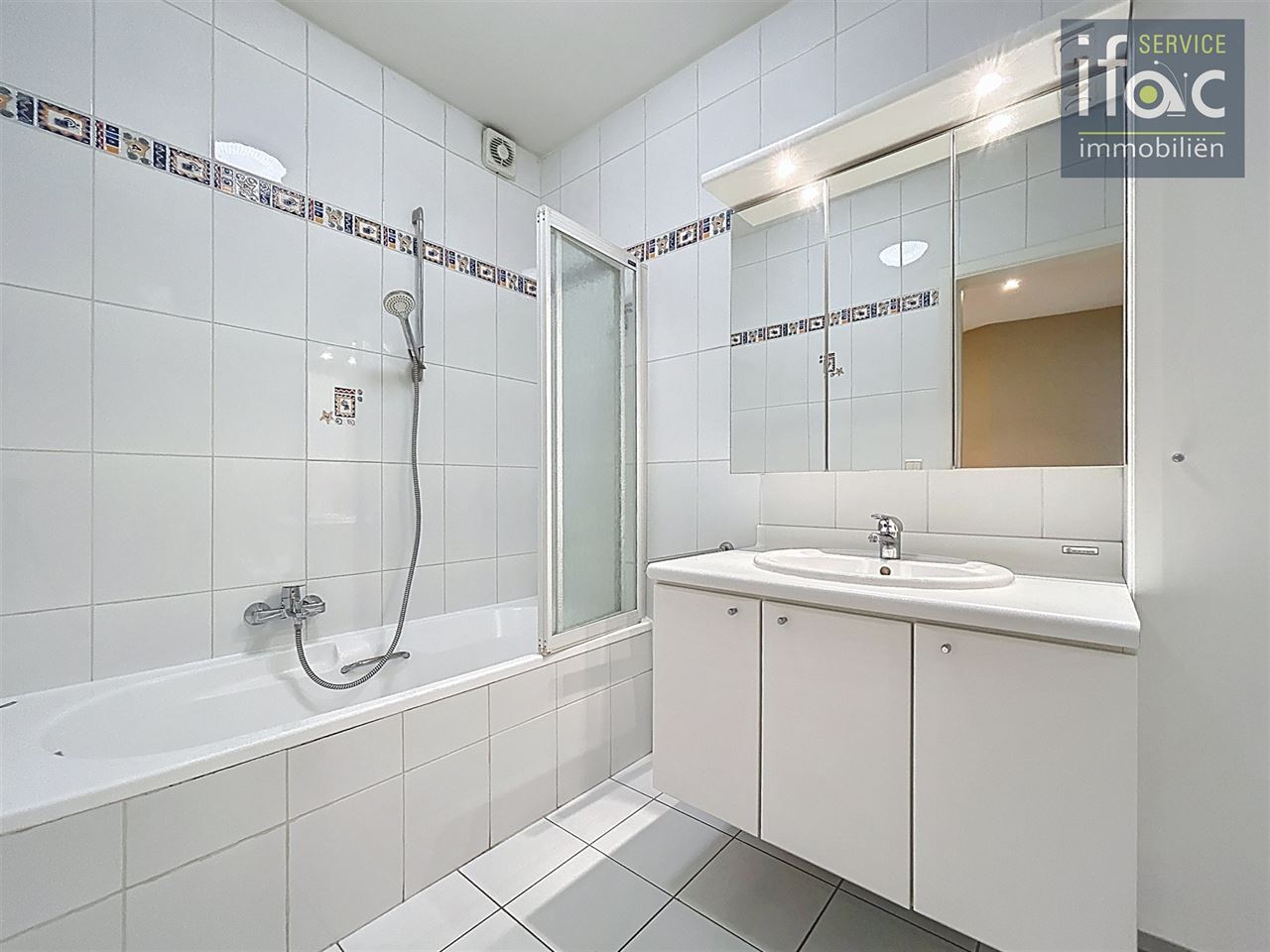 Uitstekend gelegen appartement met 2 slaapkamers