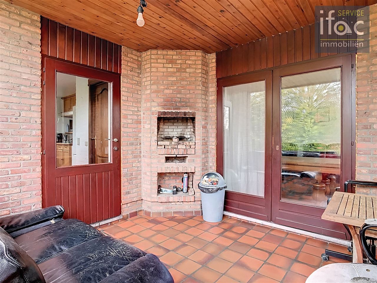 Huis met 4 slpks, 2 badk., tuin en garage