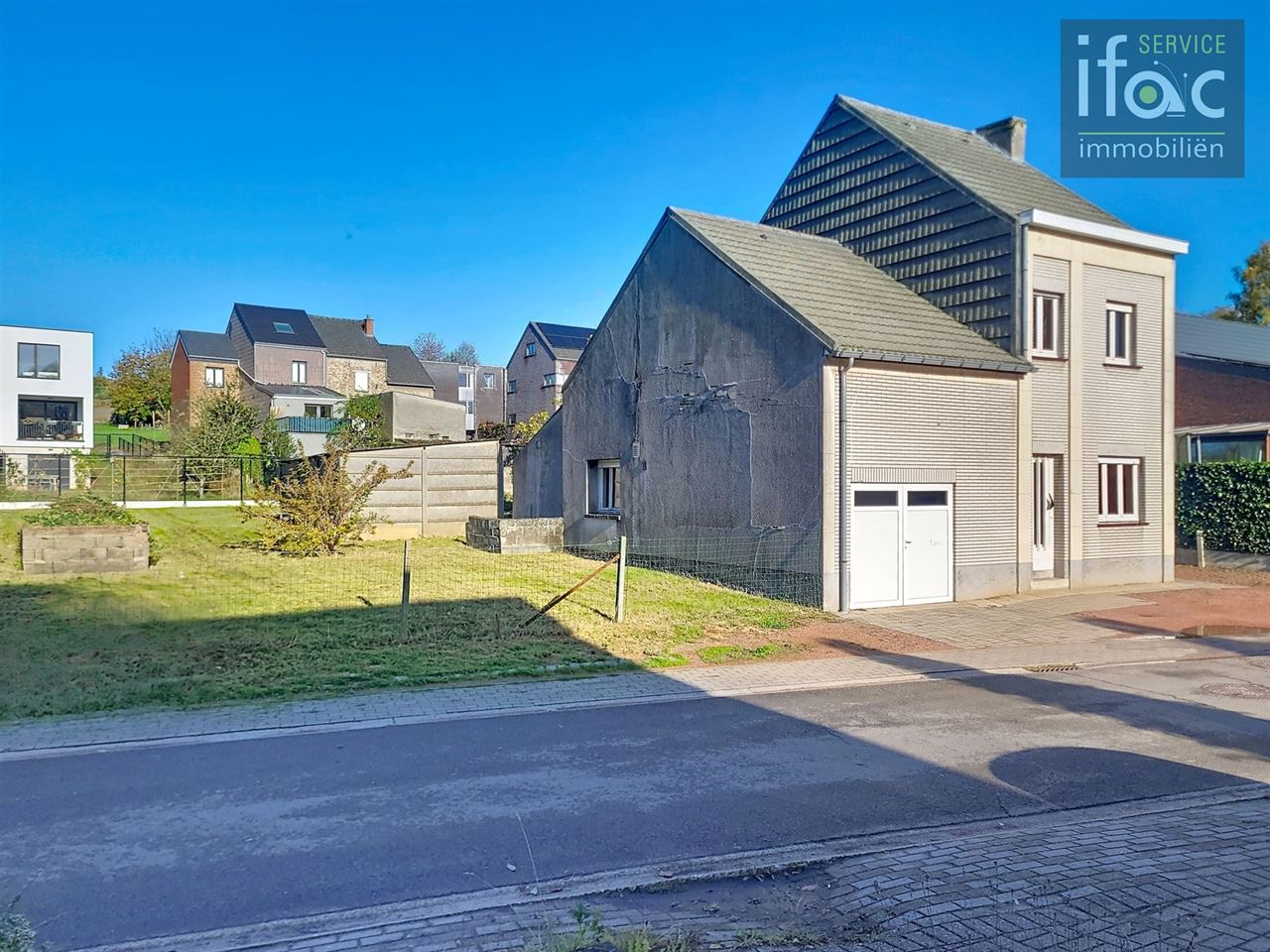 Fantastisch gelegen woning voor totaal renovatie op ±8a 18ca