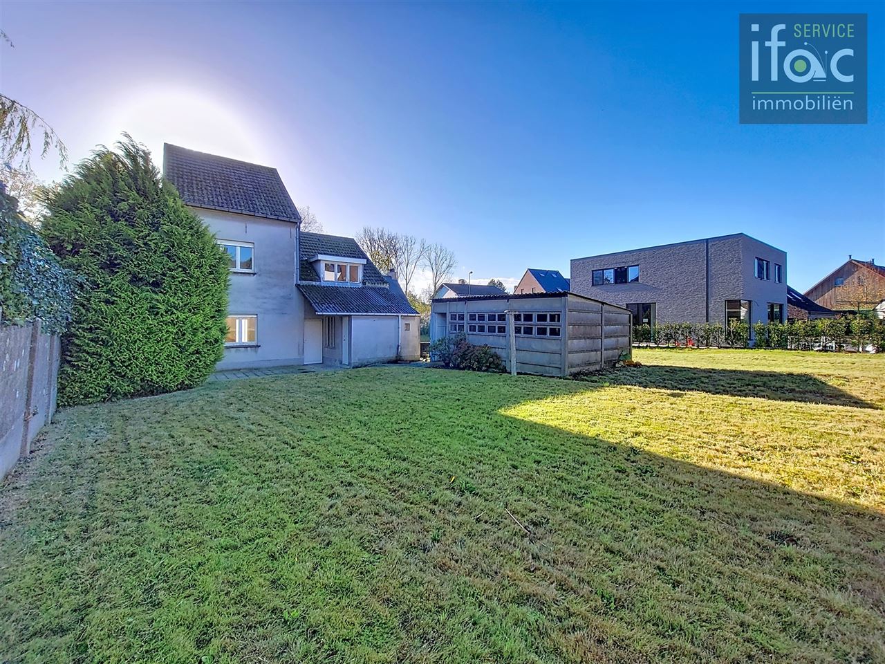 Fantastisch gelegen woning voor totaal renovatie op ±8a 18ca