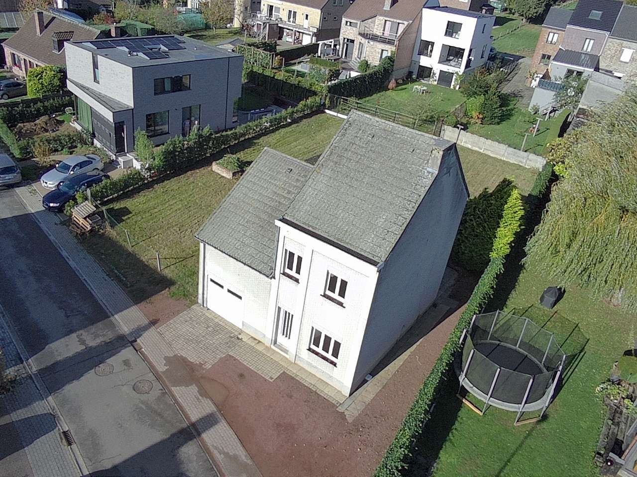 Fantastisch gelegen woning voor totaal renovatie op ±8a 18ca