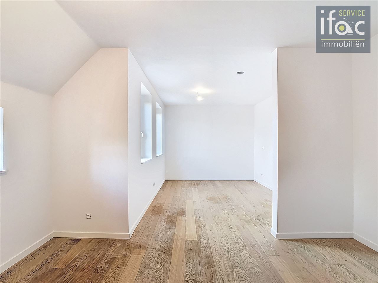 Nieuwbouwwoning met 4 slaapkamers, 2 badkamers en tuin.