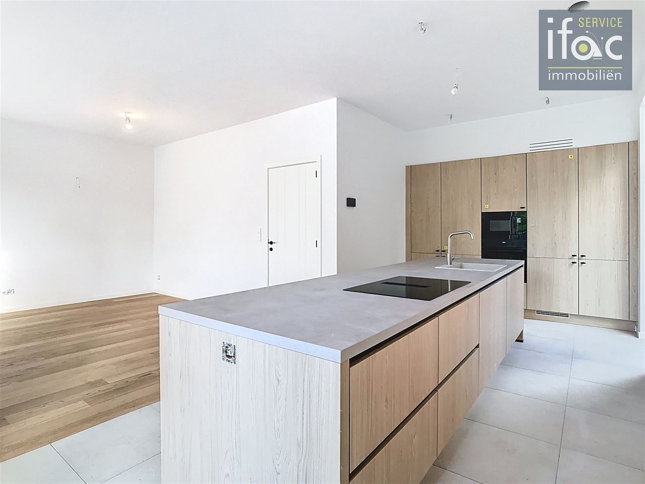 Nieuwbouwwoning met 4 slaapkamers, 2 badkamers en tuin.