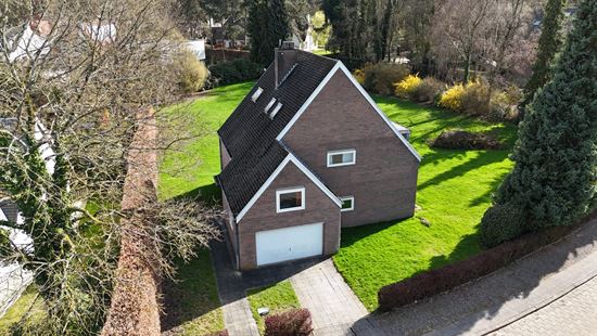 Fantastisch gelegen villa met heel veel lichtinval