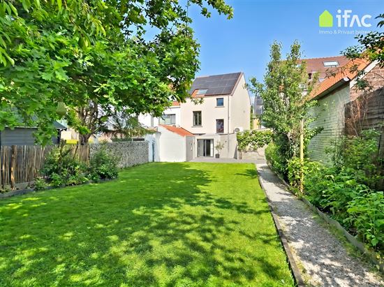 Volledig gerenoveerde woning met geweldige tuin op 28a 34ca