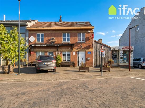 Handelspand met appartement, feestzaal en tuin