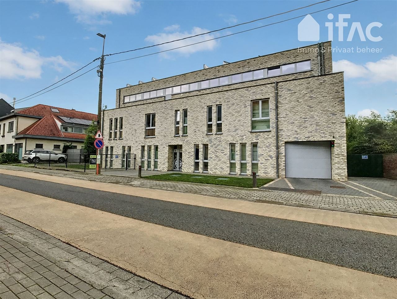 MERENSTRAAT 8 2.1 DUISBURG