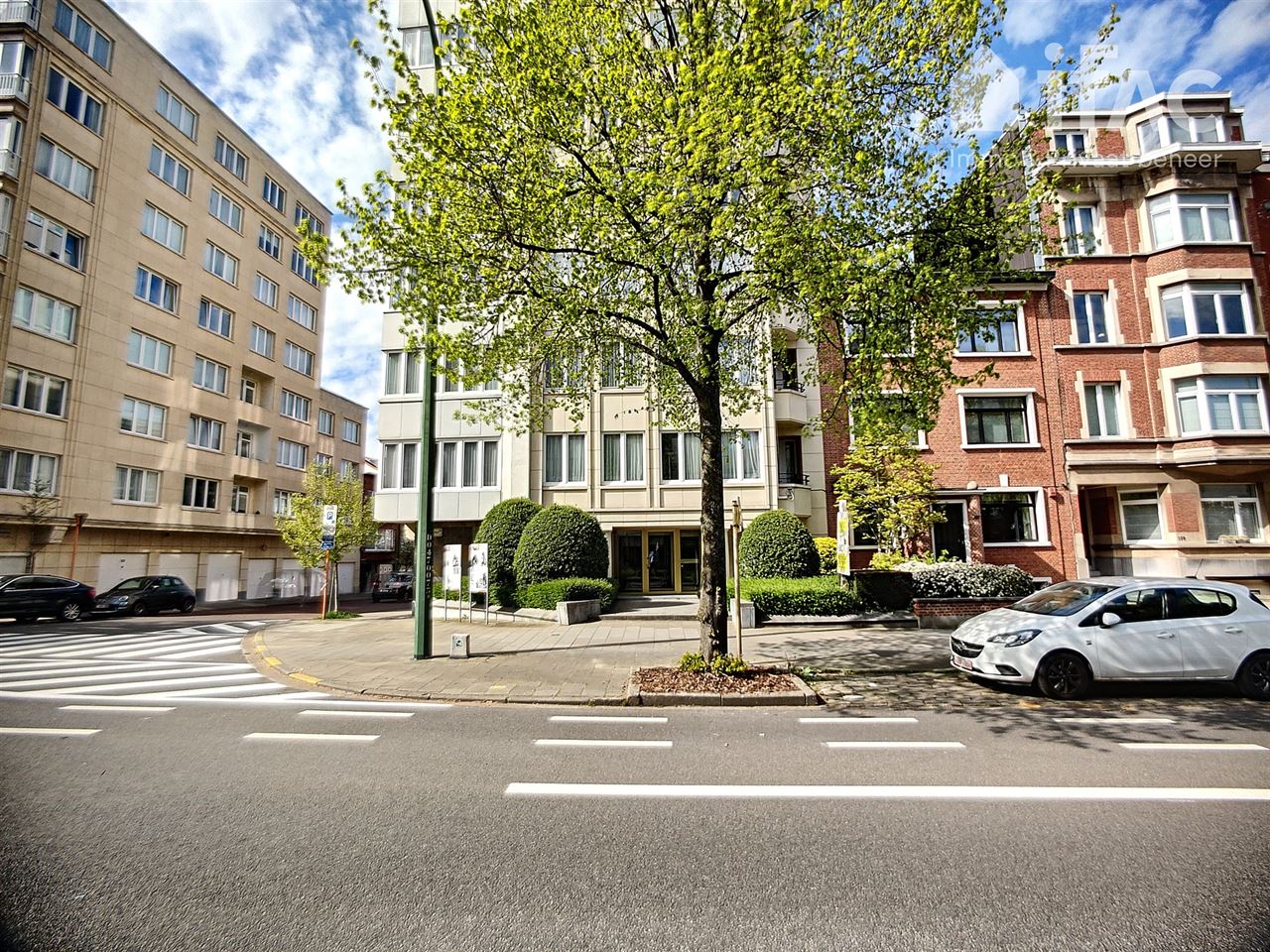 AVENUE DE BROQUEVILLE 235 2 SINT-LAMBRECHTS-WOLUWE