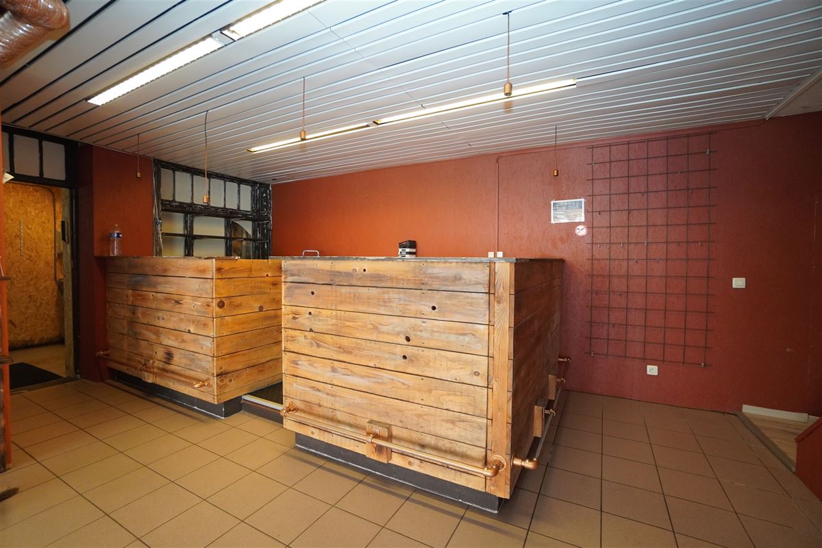 Remouchamps - à vendre - Rez commercial et duplex