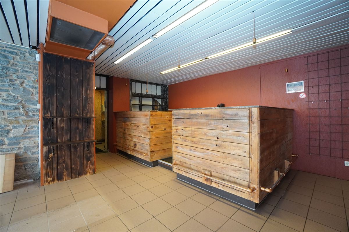 Remouchamps - à vendre - Rez commercial et duplex