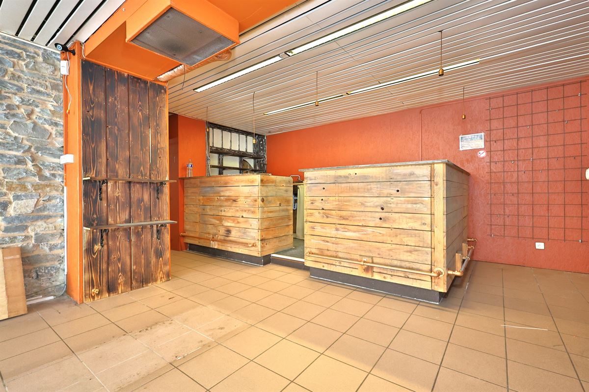 Remouchamps - à vendre - Rez commercial et duplex