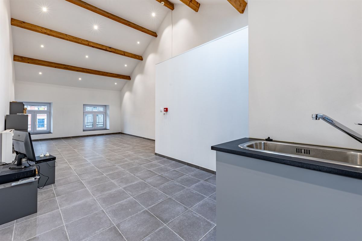 Aywaille-centre - Immeuble rénové à usage commercial/professionnel