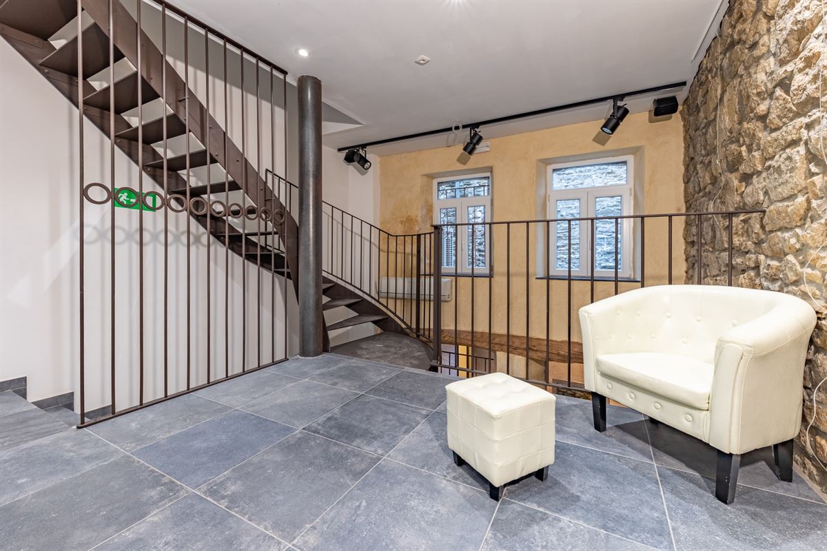 Aywaille-centre - à vendre - Immeuble rénové à usage commercial/professionnel