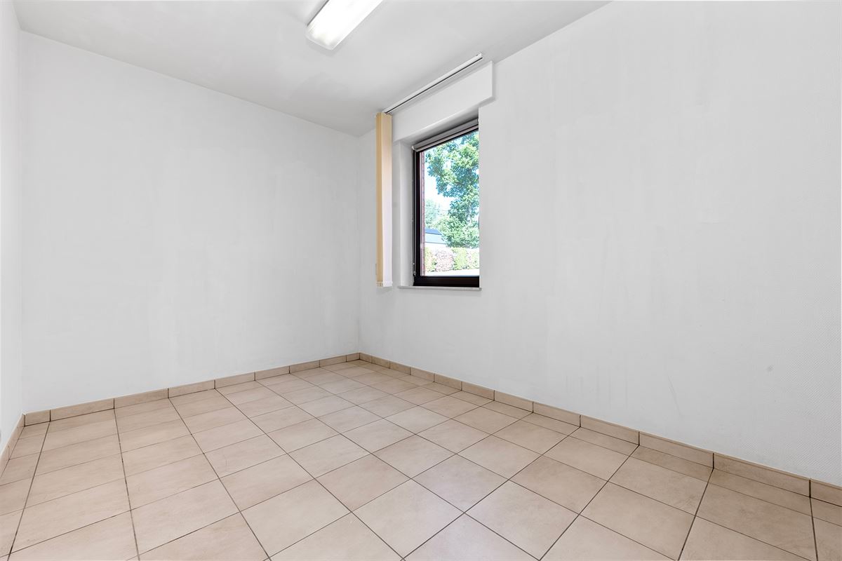 Maison plain pied - 5 chambres - Hogne