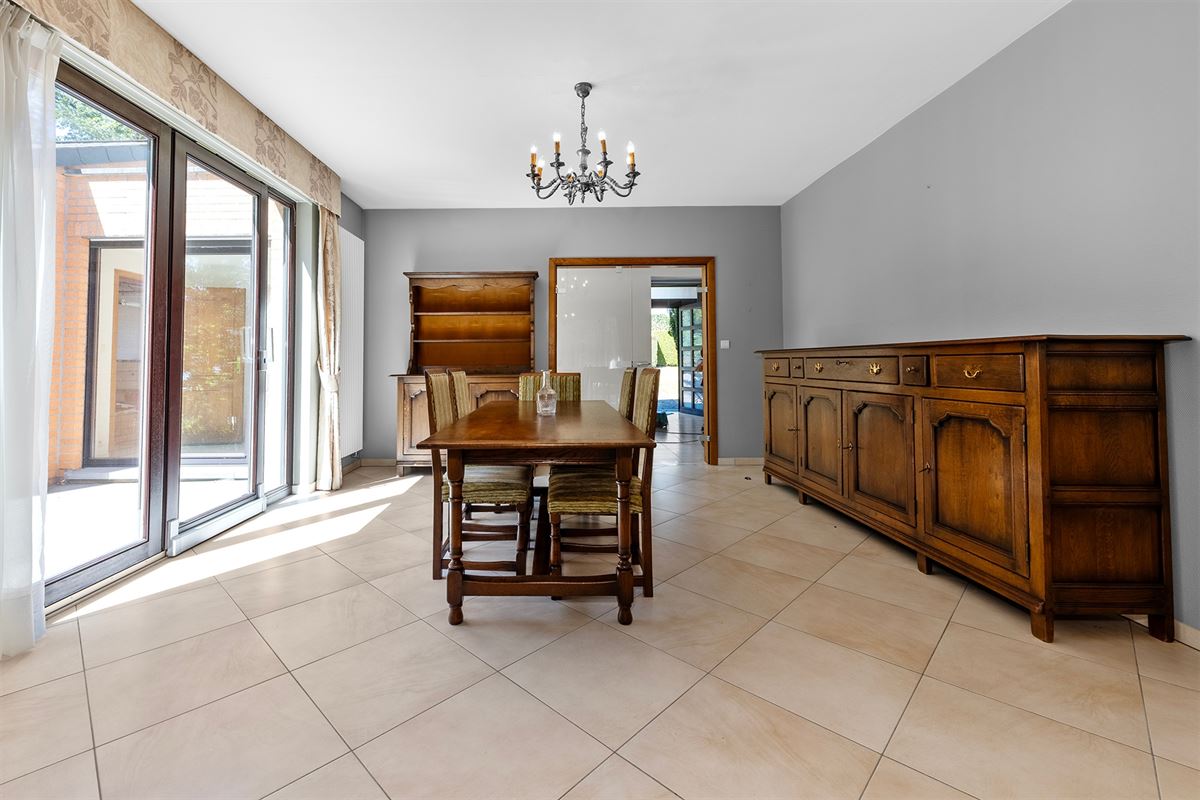 Maison plain pied - 5 chambres - Hogne