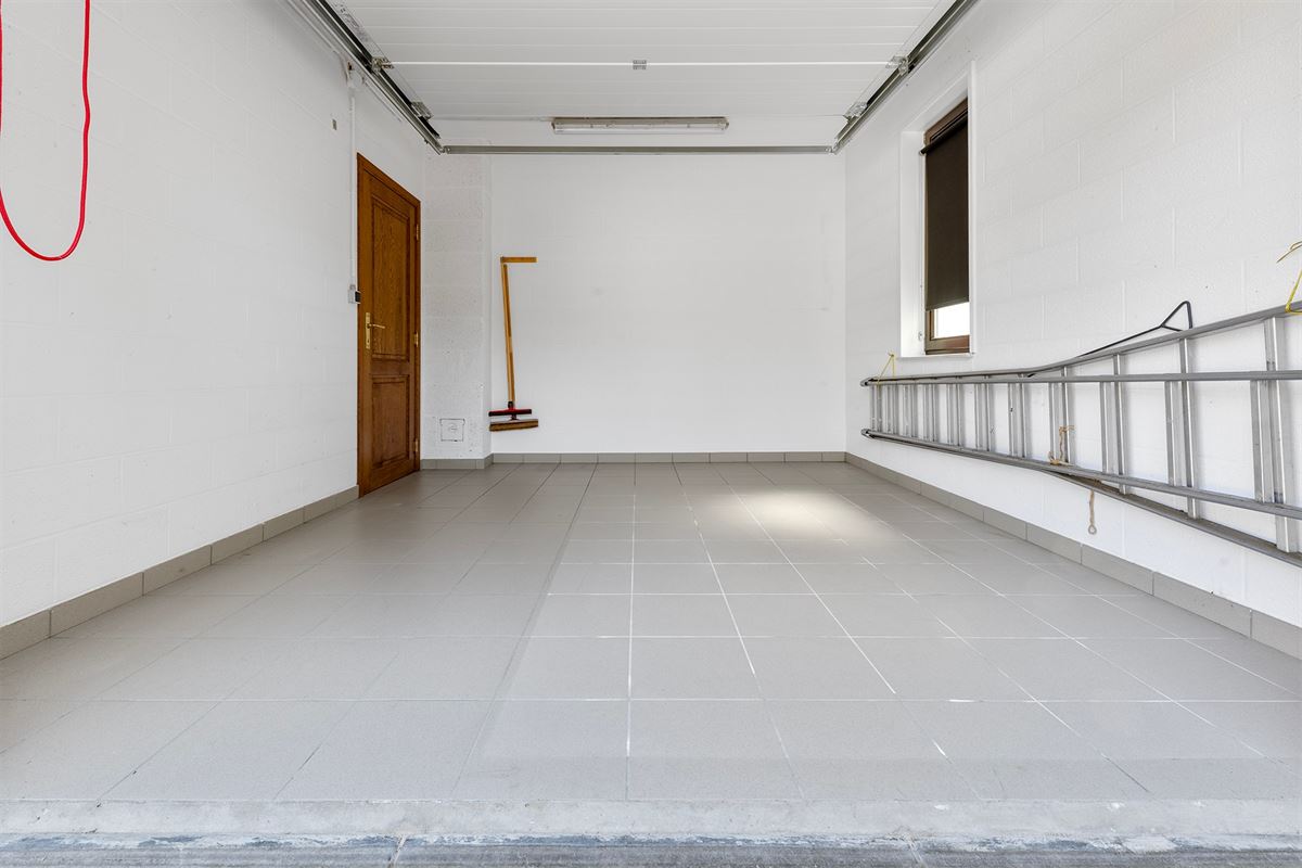 Maison plain pied - 5 chambres - Hogne