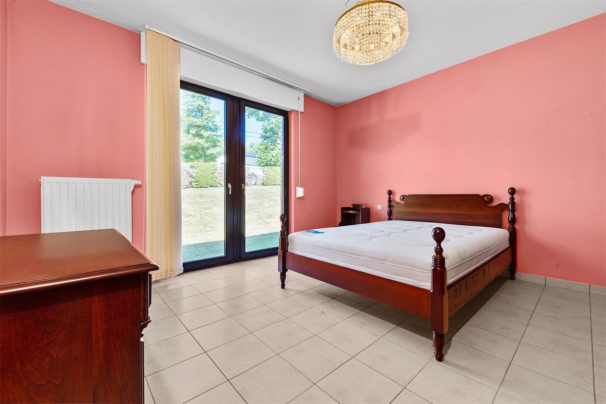 Maison plain pied - 5 chambres - Hogne