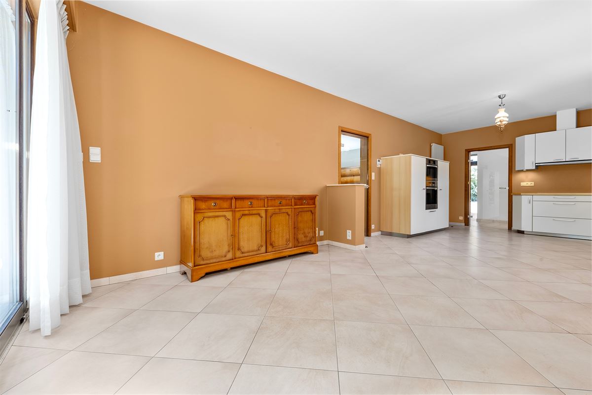 Maison plain pied - 5 chambres - Hogne