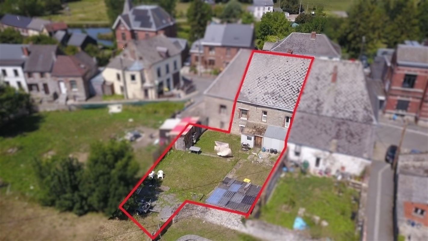 Spacieuse maison de rangée à rénover