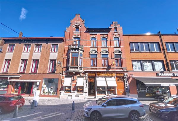 Superbe maison de commerce en centre-ville