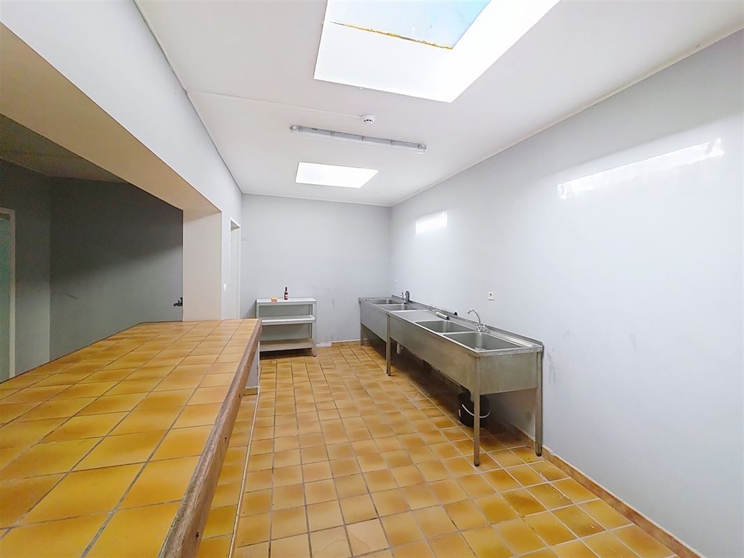 Ensemble immobilier polyvalent