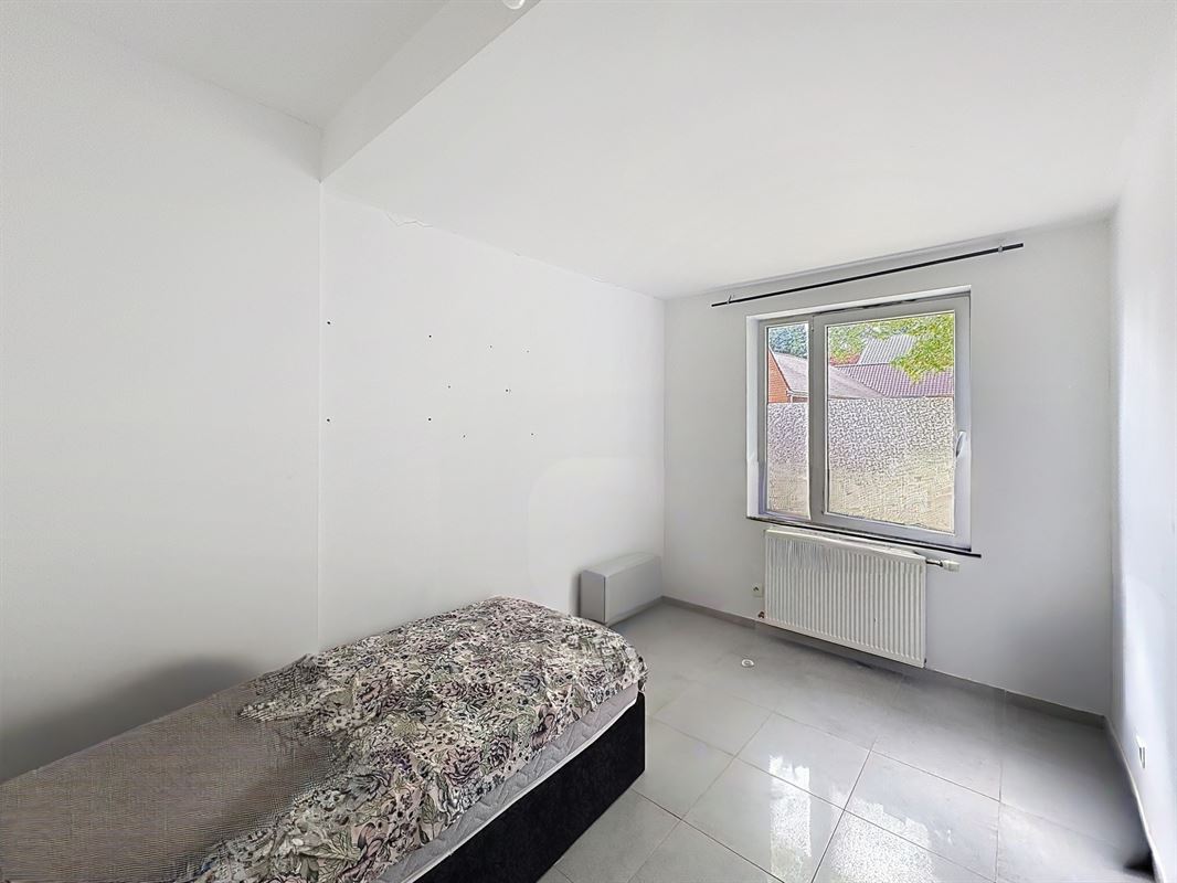 Maison 3 chambres à rafraichir.