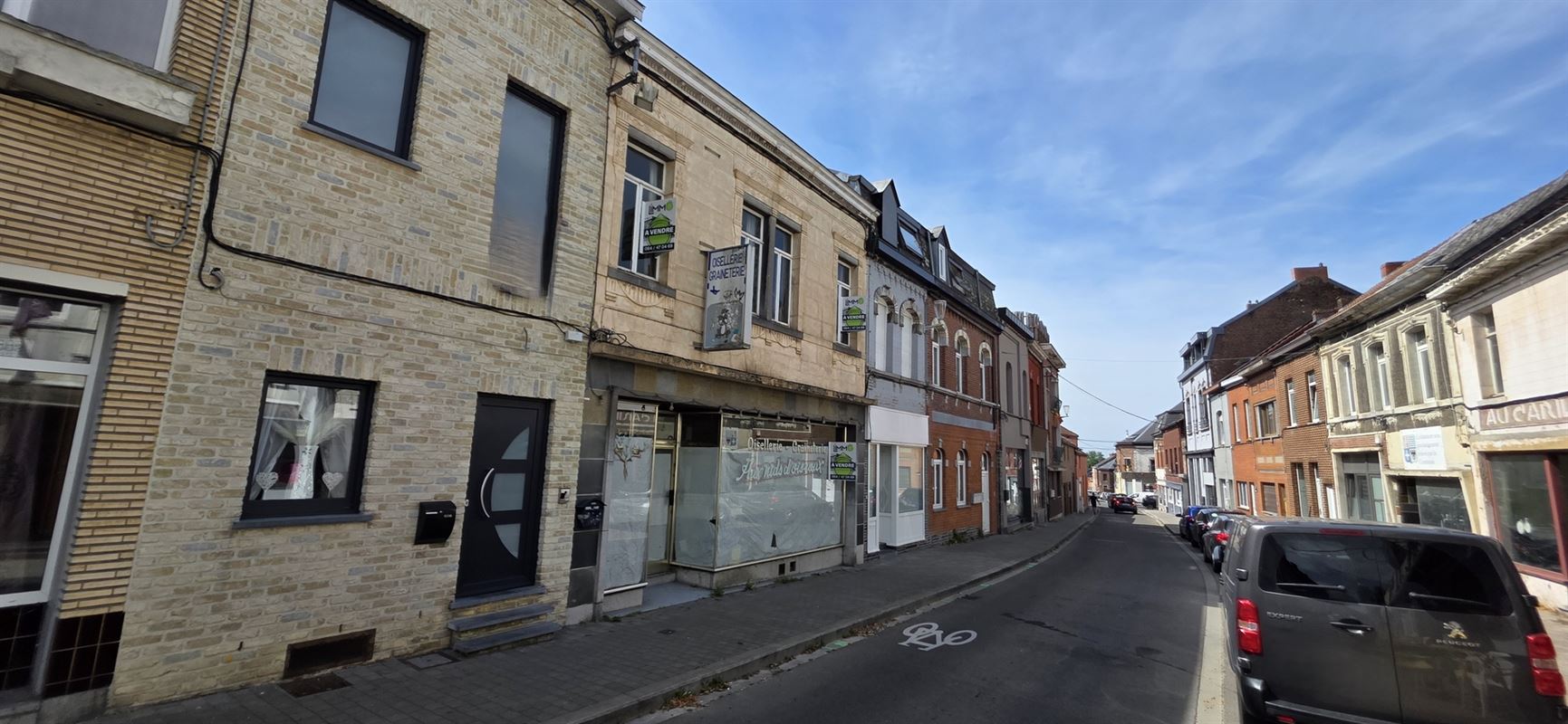 Spacieuse Maison de commerce à rénover