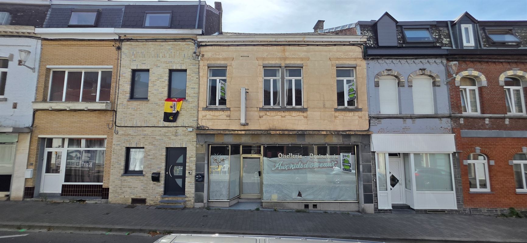 Spacieuse Maison de commerce à rénover