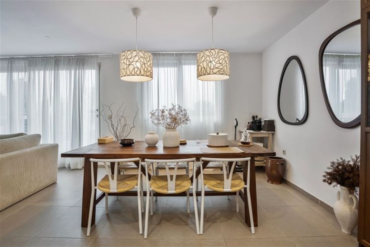 Instapklaar appartement met 2 slaapkamers en groot terras. 