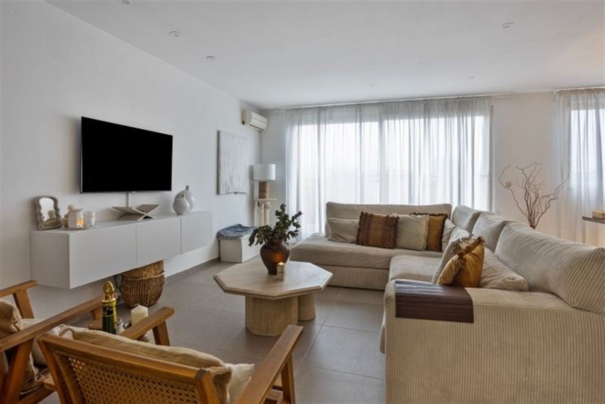 Instapklaar appartement met 2 slaapkamers en groot terras. 