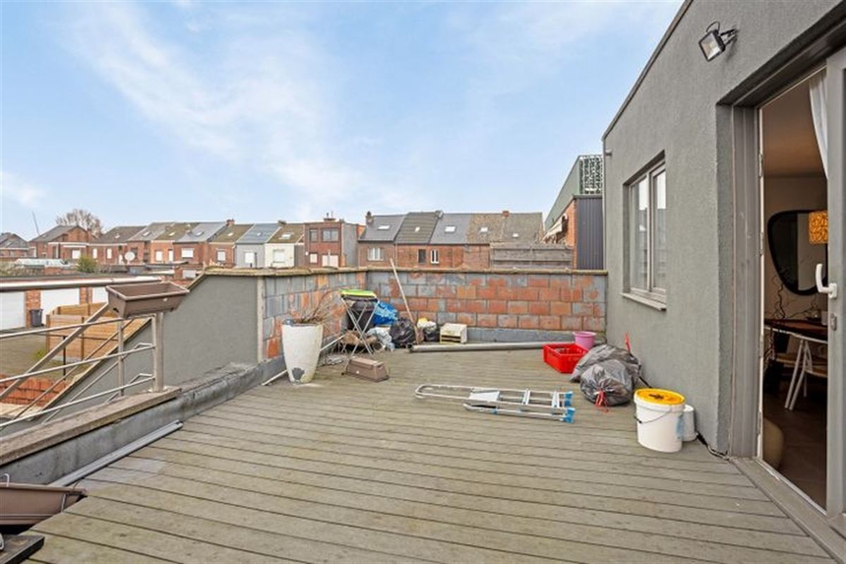 Instapklaar appartement met 2 slaapkamers en groot terras. 